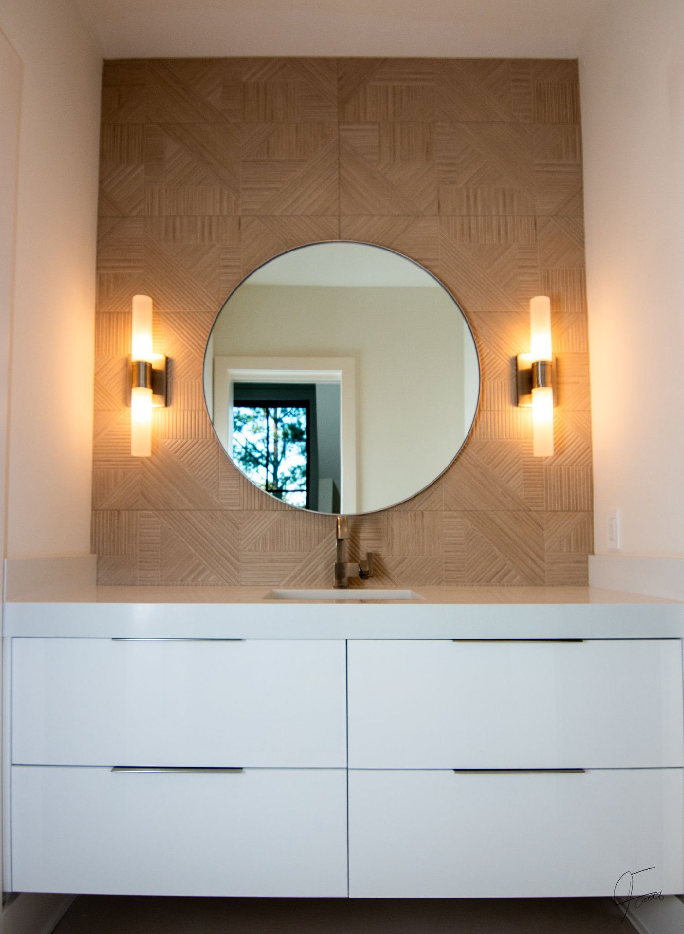 Cabinet design detail